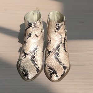 Fergalicious “Malinda” Booties